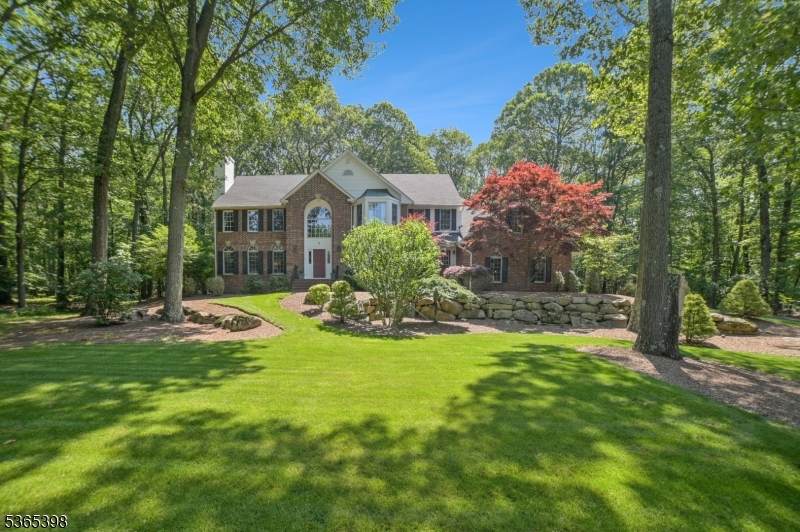 4 Knollwood Ter - Photo 1