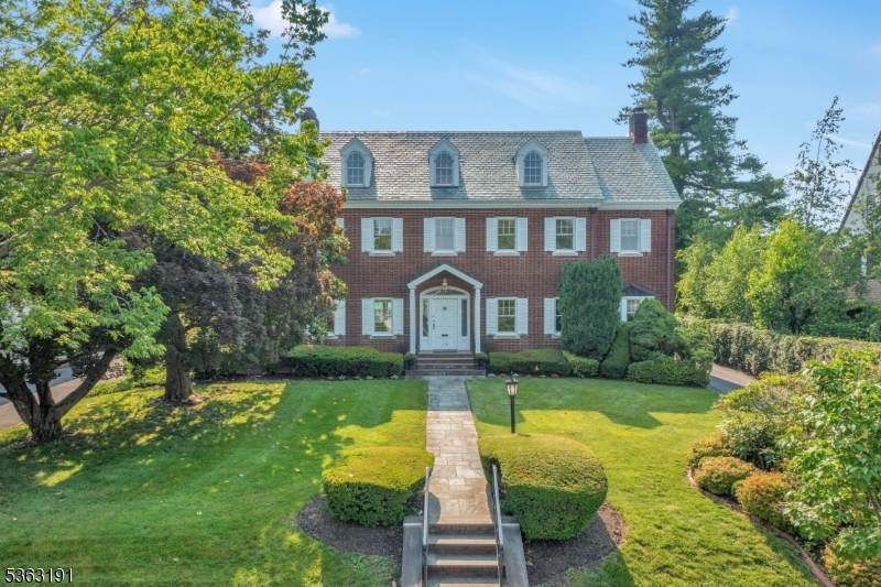 176 Forest Avenue - Photo 1