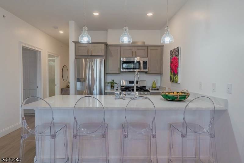 1026 Stuyvesant Ave - Photo 1