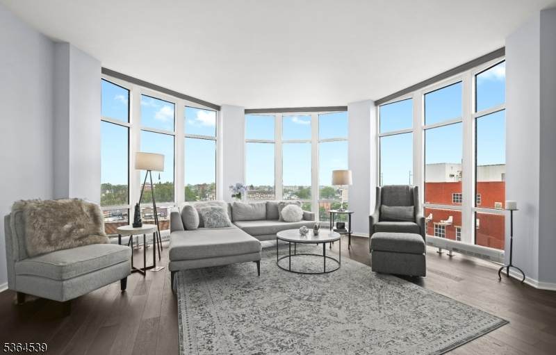 20 Livingston Ave, Unit 601 - Photo 1