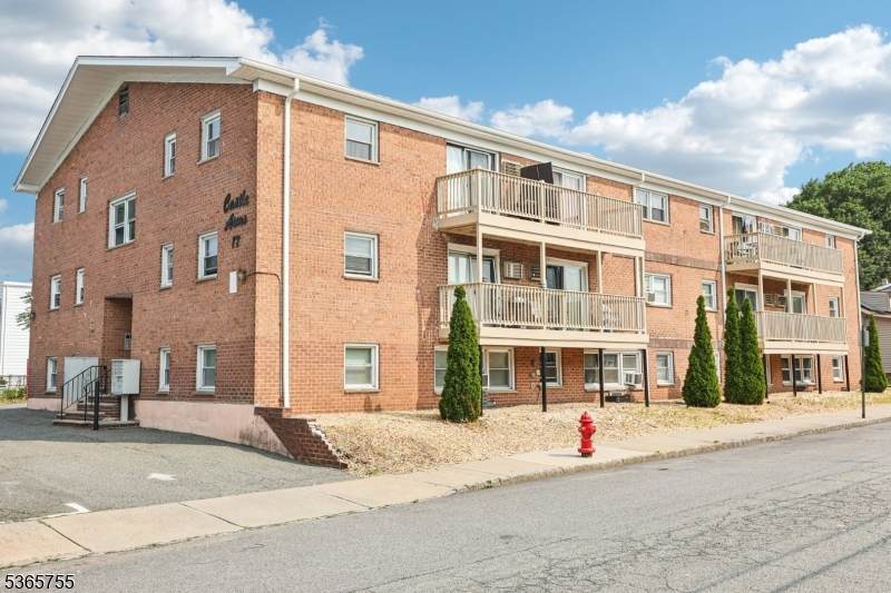 17 Cuozzo St - Photo 1
