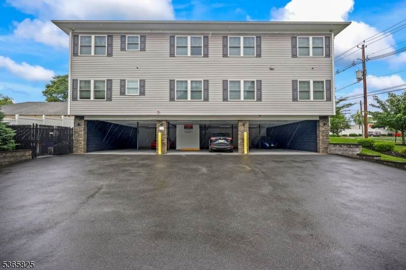 55 Watchung Ave - Photo 1