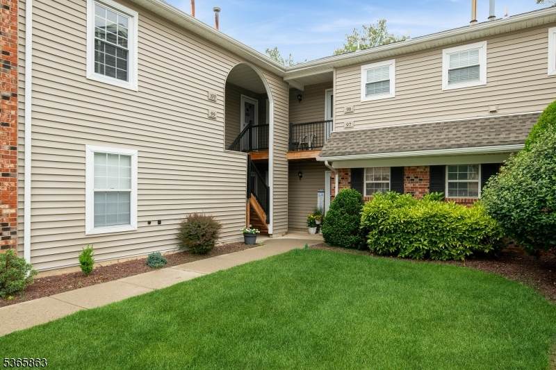 100 Neilly Ct - Photo 1