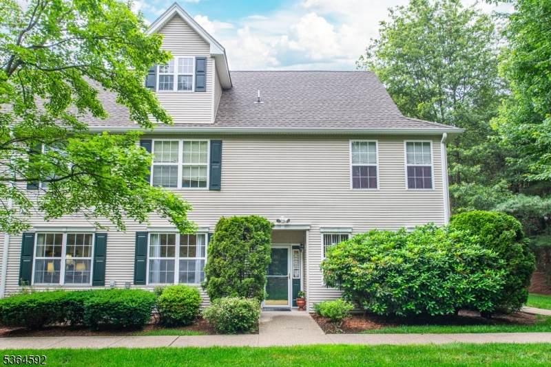 283 Winthrop Dr - Photo 1