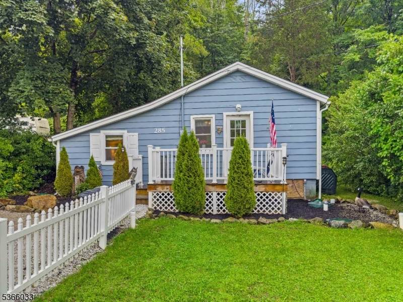 285 Stickles Pond Rd - Photo 1