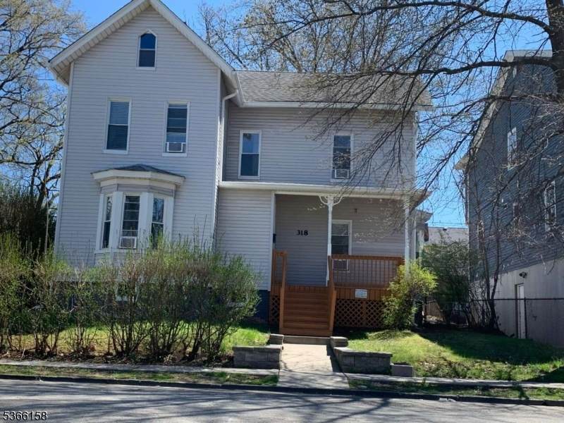 318 Amherst St - Photo 1