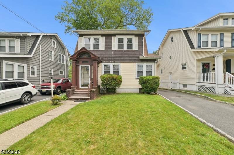 350 Walnut St - Photo 1