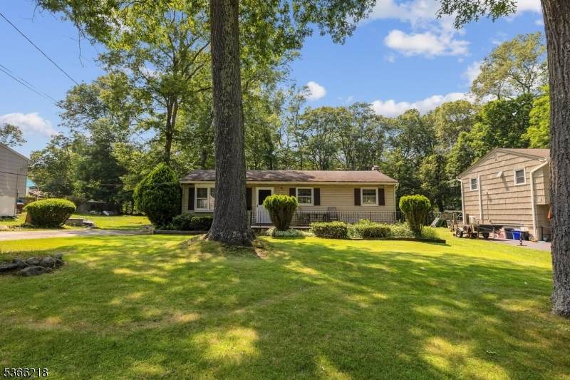 15 Stony Brook Rd - Photo 1