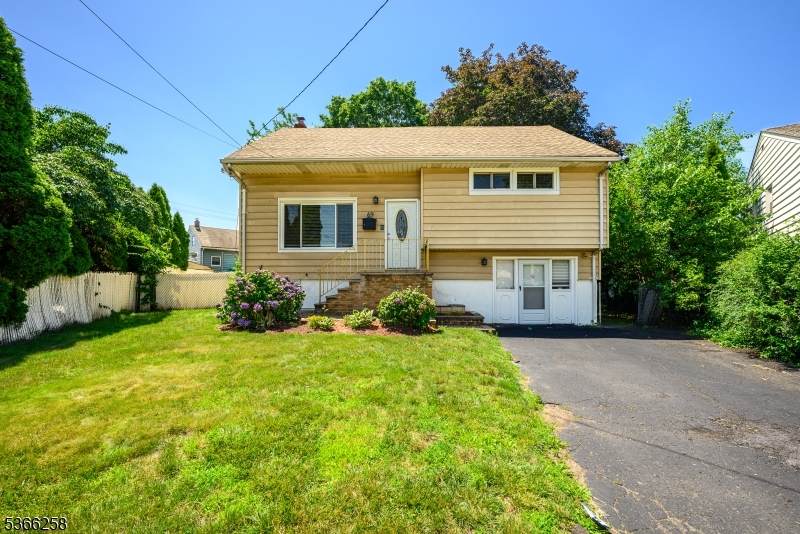 69 Lorraine Dr - Photo 1