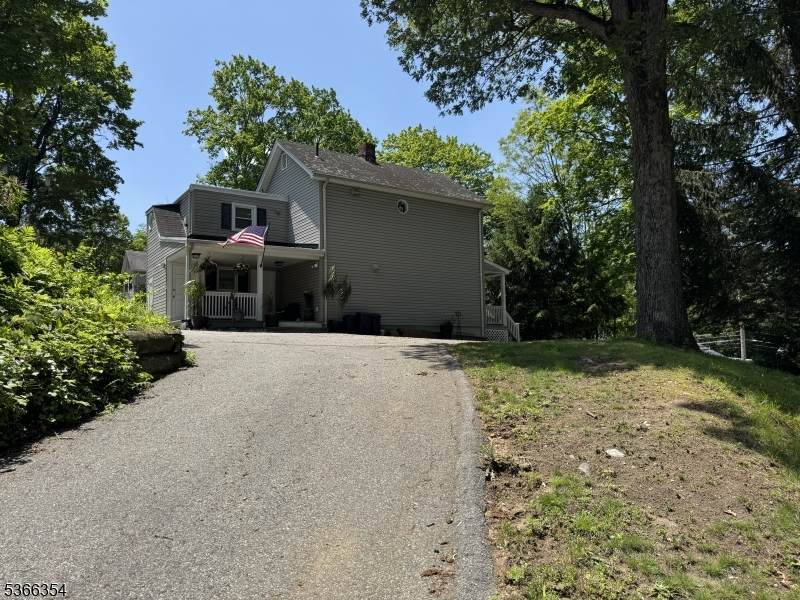 140 Boonton Ave - Photo 1