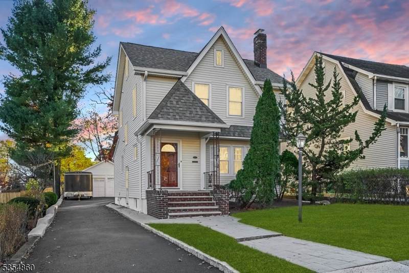 29 Kenwood Ave - Photo 1