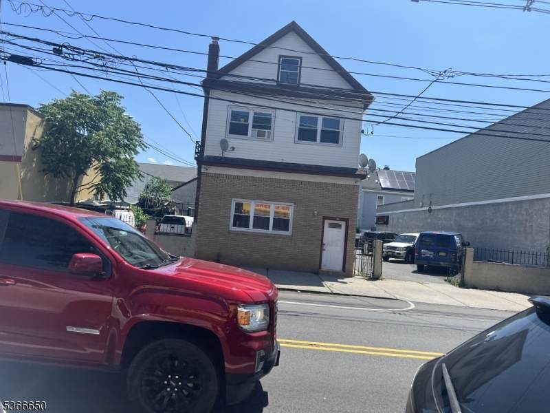 558 S Broad St - Photo 1