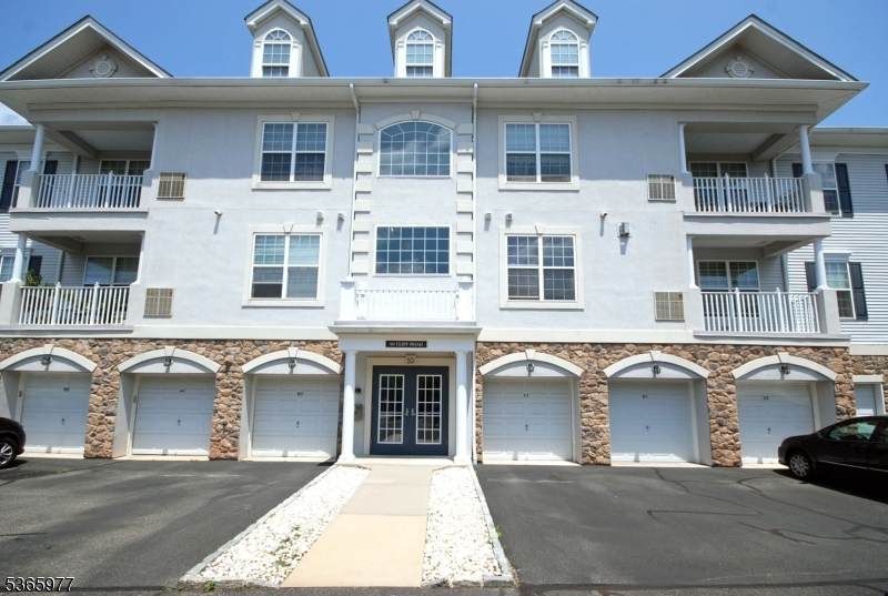 10 Cliff Rd A3 - Photo 1