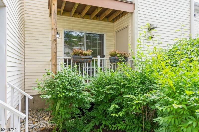 227 Potomac Dr - Photo 1