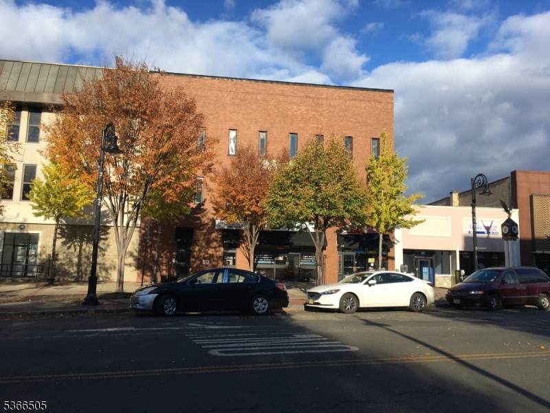 107 Park Ave - Photo 1