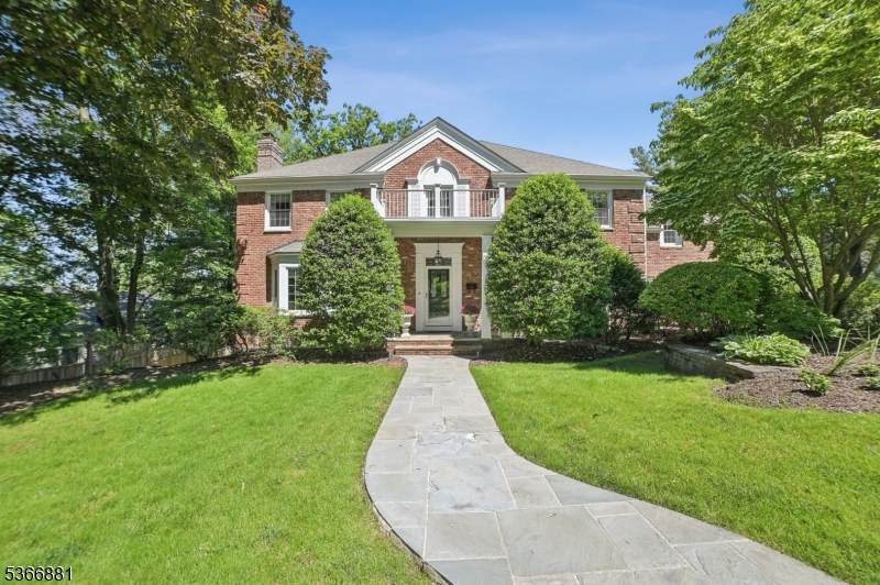 77 Dale Dr - Photo 1