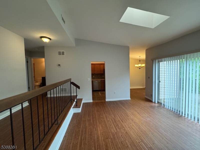 606 Spruce Hills Dr - Photo 1