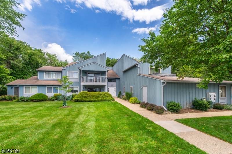 95 Drake Ln - Photo 1