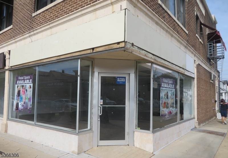 327 Raritan Ave - Photo 1
