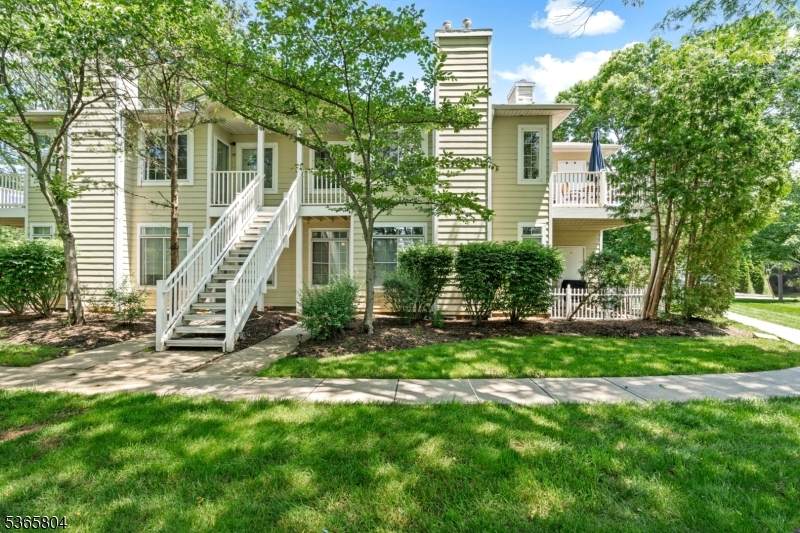 14 Wescott Rd - Photo 1