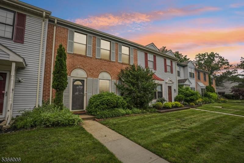 91 Pear Tree Ln - Photo 1