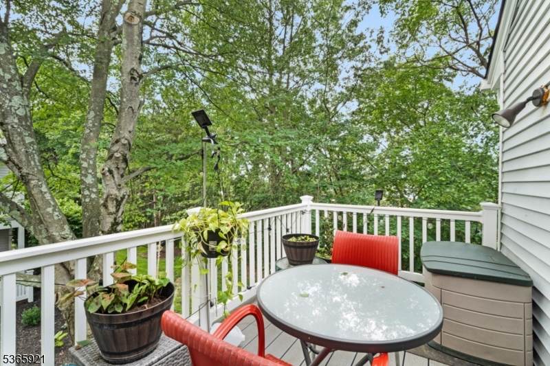 8 Larkspur Court - Photo 1
