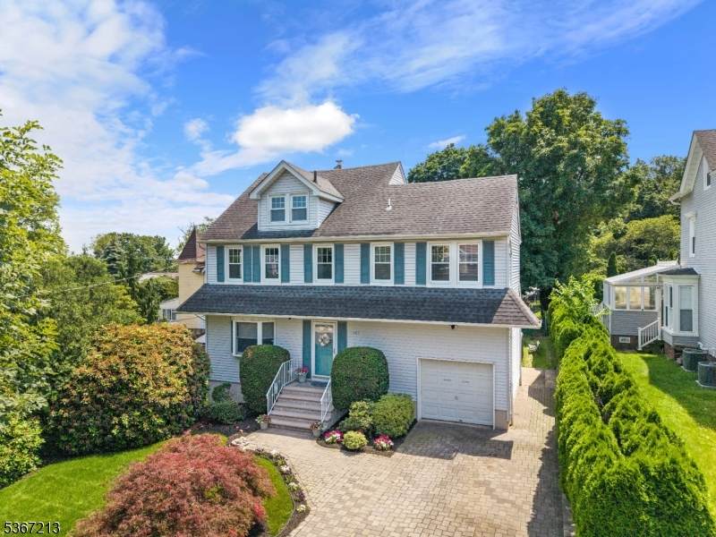 147 Grant Ave - Photo 1