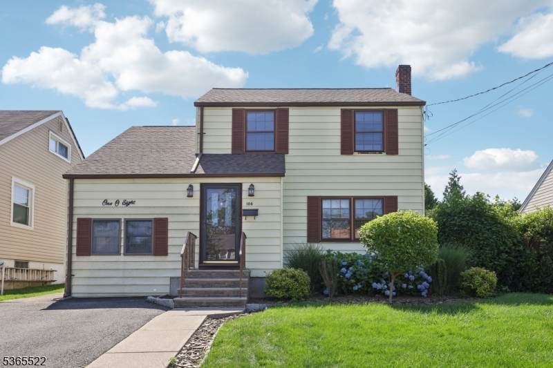 108 Stanley Ave - Photo 1