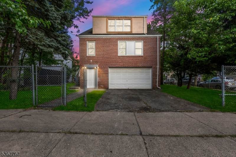 242 Eastern Pkwy - Photo 1