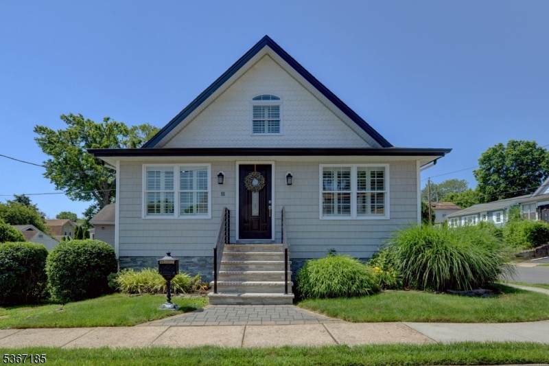 55 Florence St - Photo 1