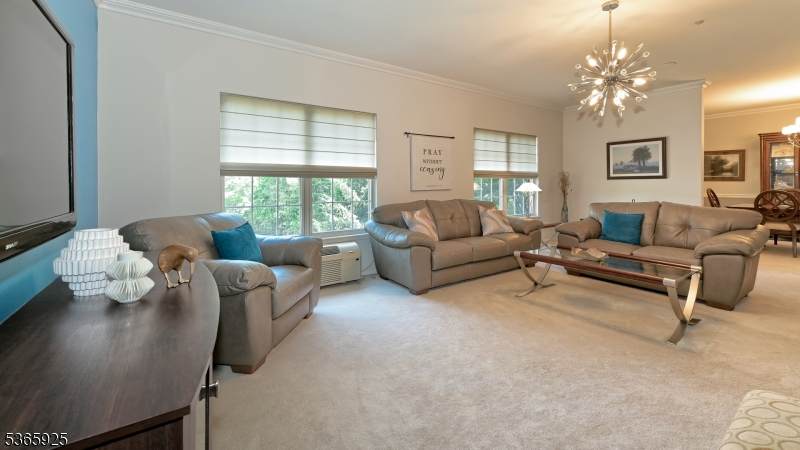 2 Richmond Road Suite306 - Photo 1