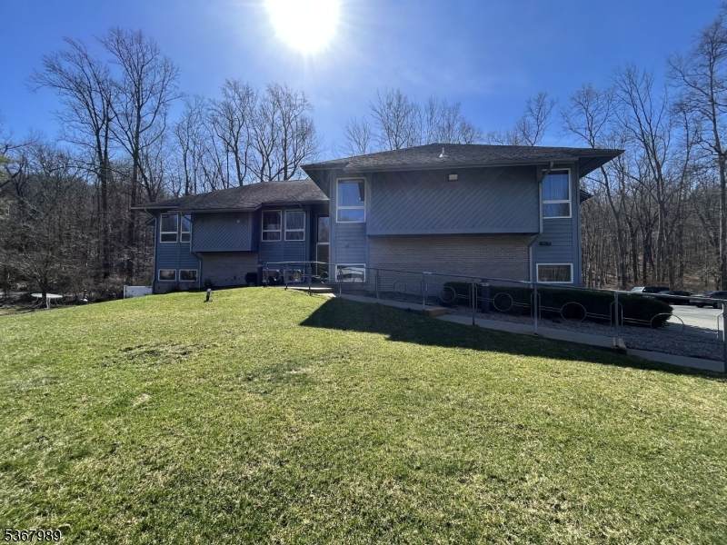 280 Newton Sparta Rd - Photo 1