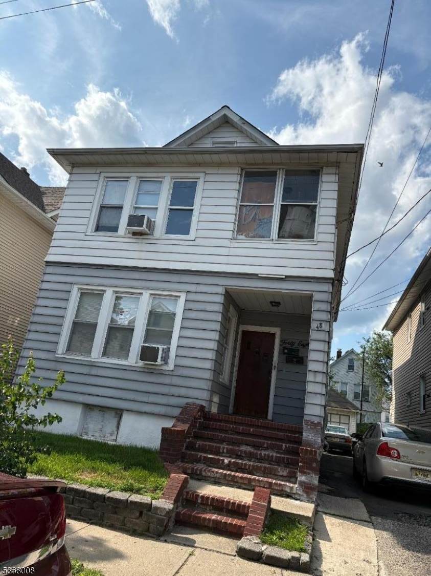 48 Christie Ave - Photo 1