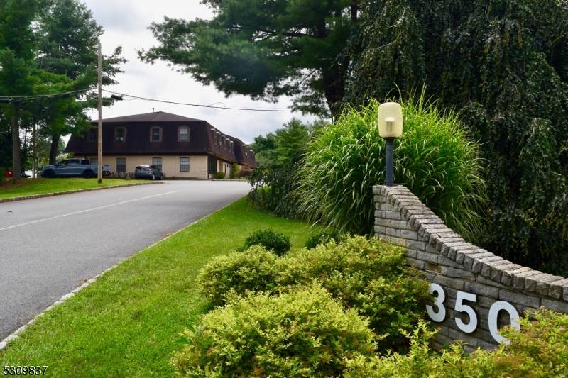 350 Sparta Ave - Photo 1