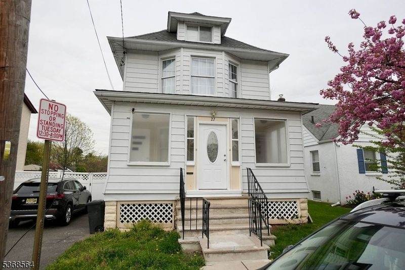 27 Mount Pleasant Ave - Photo 1