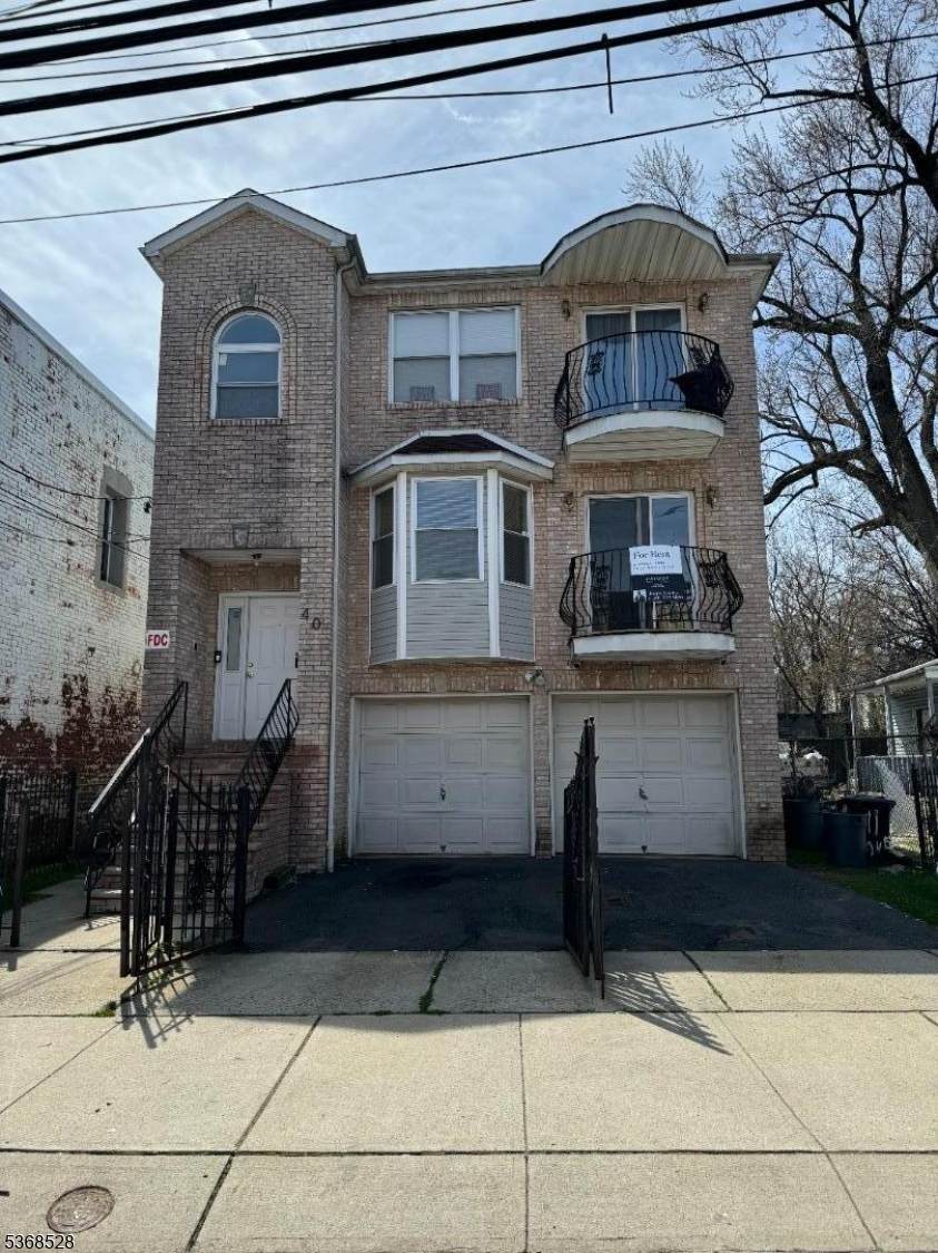 40 11Th Ave - Photo 1