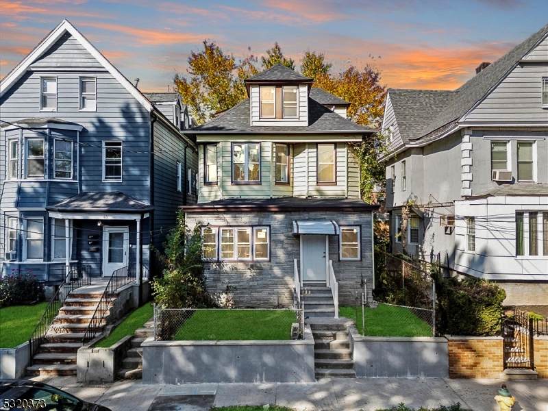 61 Columbia Ave - Photo 1