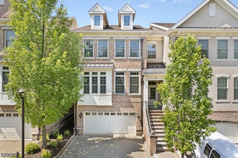 12 Howland Terrace - Photo 1