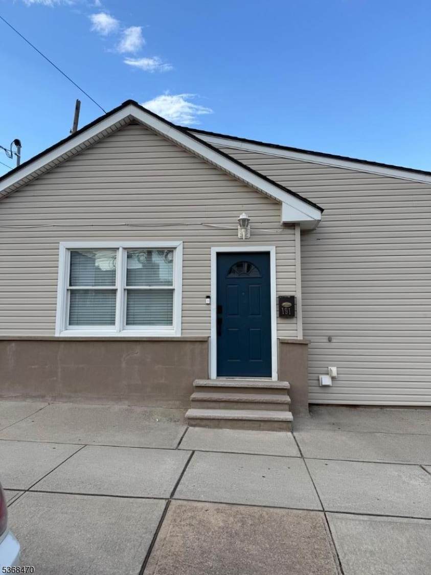 191 Oakwood - Photo 1