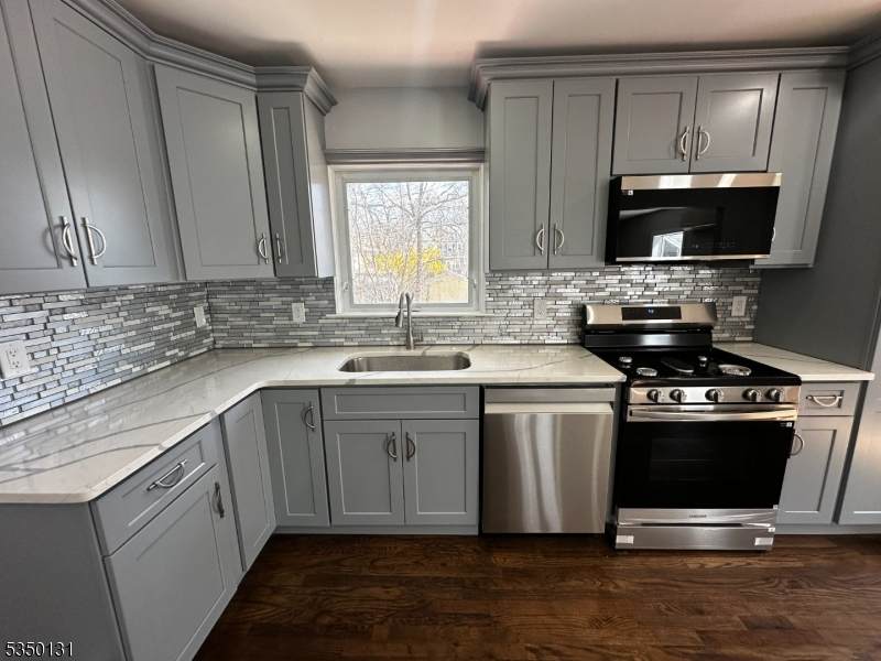 38 Telford St - Photo 1