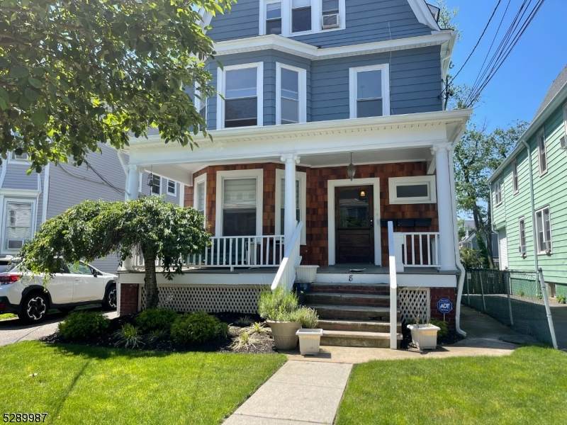 8 Swaine Pl - Photo 1