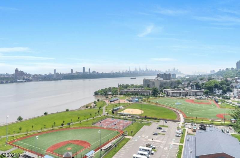 1203 River Rd 19K - Photo 1