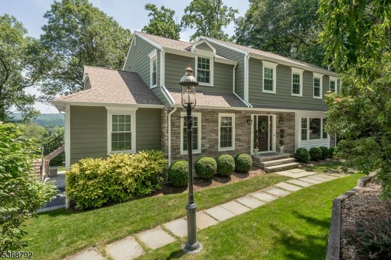 128 Candace Ln - Photo 1