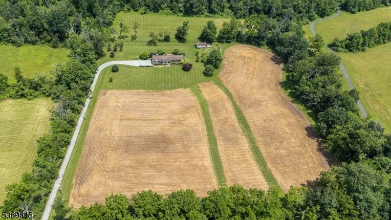 13 Reading Rd - Photo 1