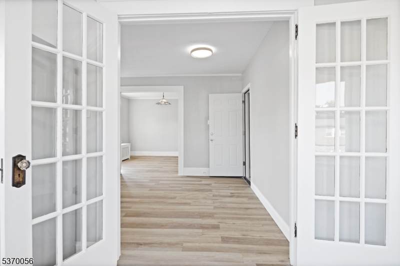 296 N Maple Ave - Photo 1