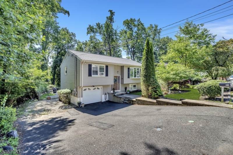 51 Mountain Ave - Photo 1