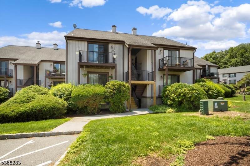 7124 Dell Pl - Photo 1