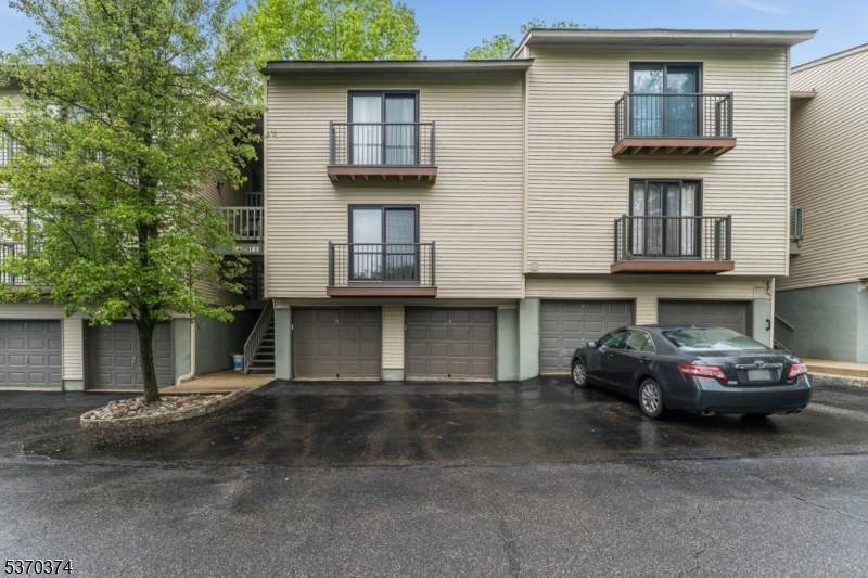 108 Spruce Hills Dr - Photo 1