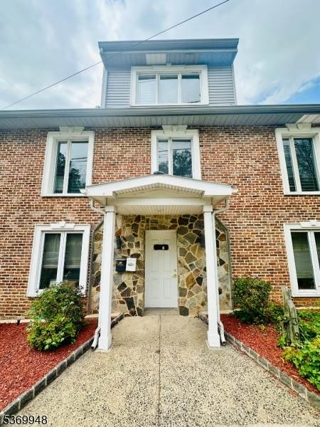 391 Northfield Ave - Photo 1