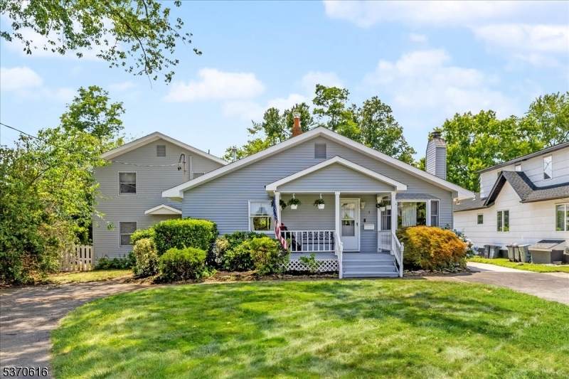 3 Sutphin Ave - Photo 1